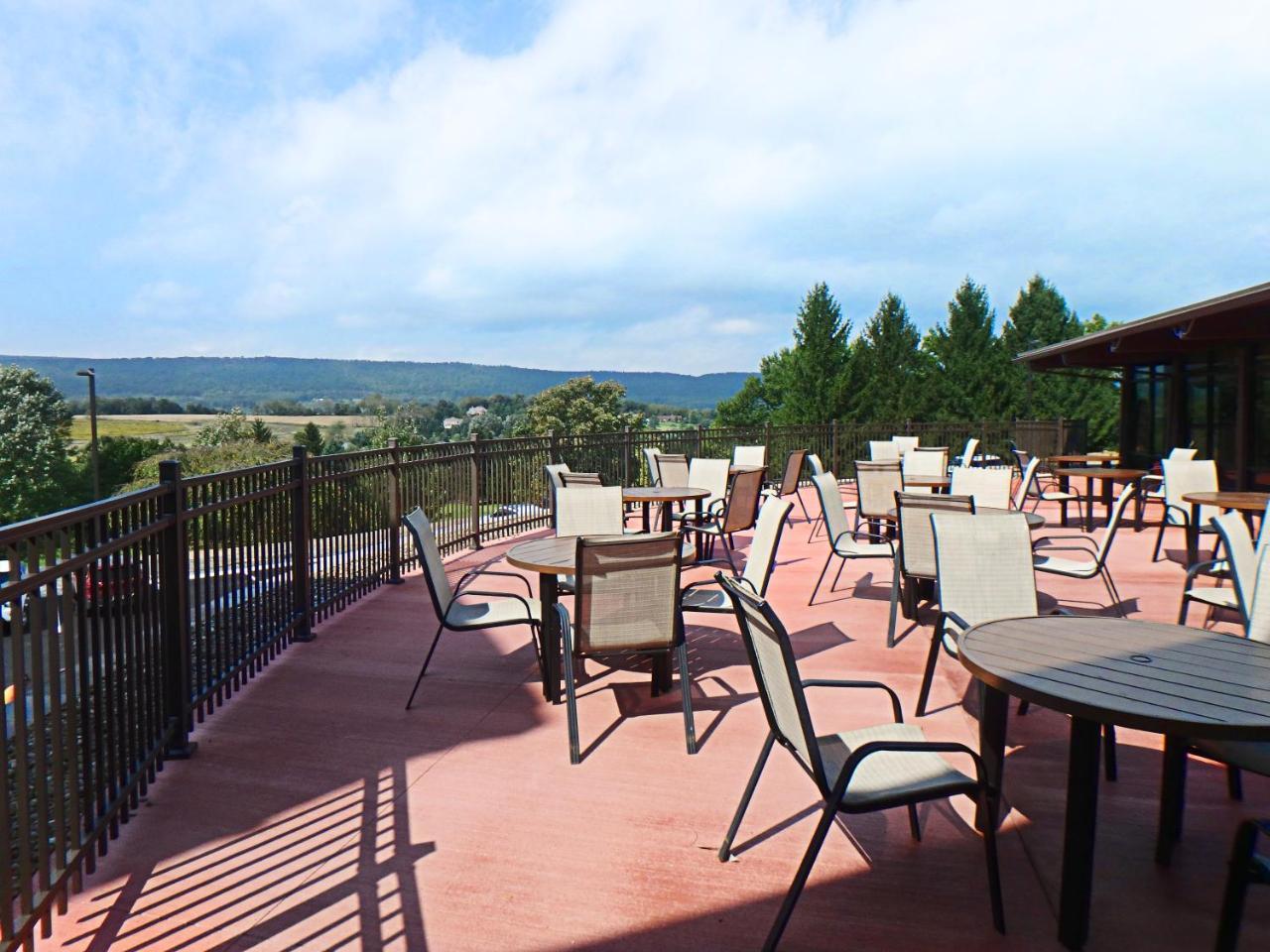 Hotel Wyndham Garden State College Boalsburg Exteriér fotografie